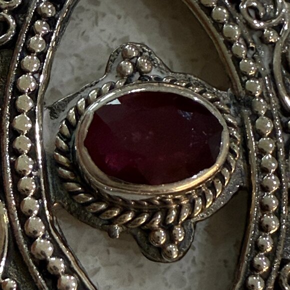 925 Sterling Silver Filigree Pendant with Synthetic Ruby - Picture 3 of 6